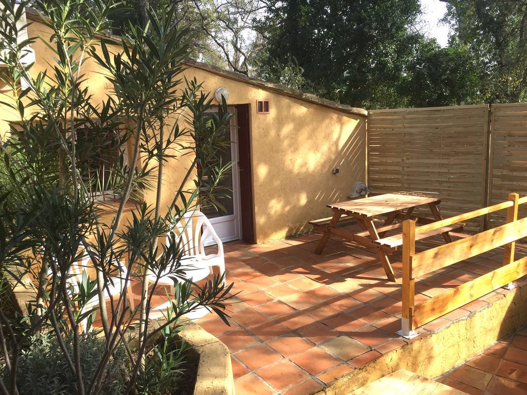 Appartement La petite maison d'Athénopolis à Grimaud Extérieur photo